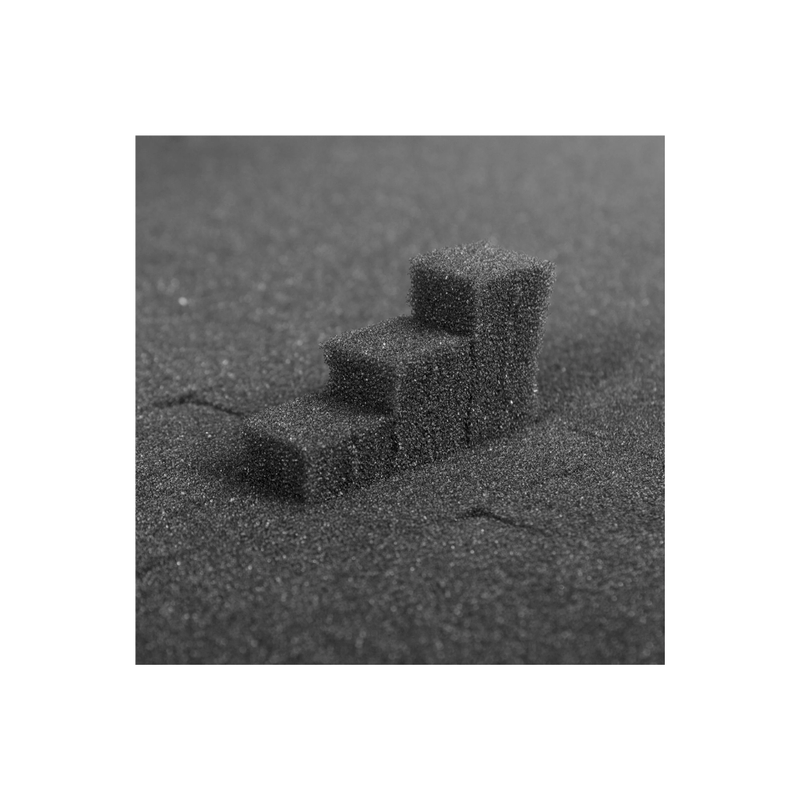 UDG Ultimate Pick Foam Flight Case Multi Format, L, Black - Image 2