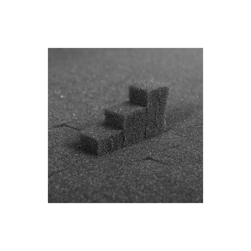 UDG Ultimate Pick Foam Flight Case Multi Format, M, Black - Image 3