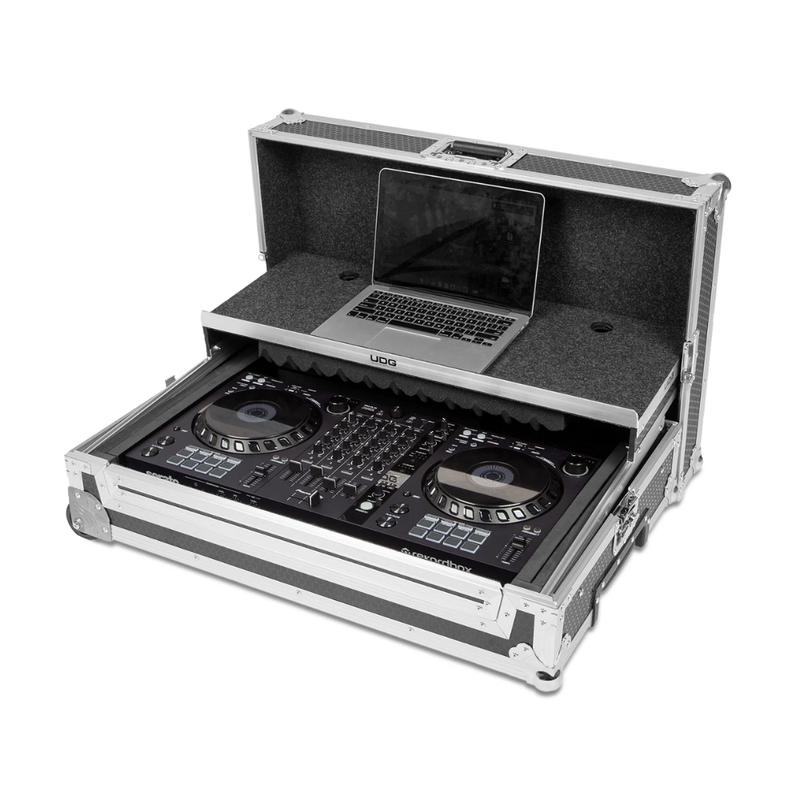 UDG Ultimate Flight Case Multi Format Plus (Laptop Shelf, Trolley + Wheels), XXL, Black - Image 3